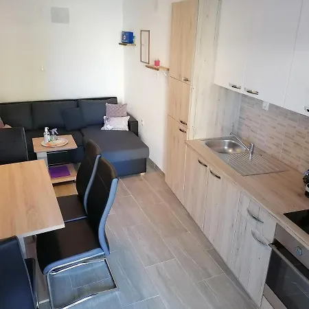 Apartman Anabella *